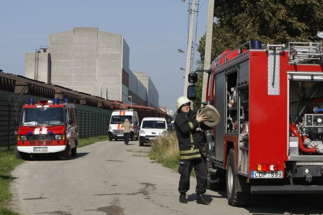 Klaipėdoje netoli uosto degė negyvenamas namas
