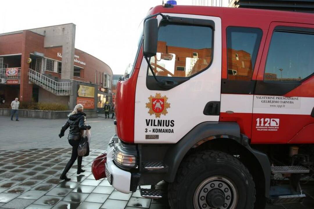 Per gaisrą Vilniuje dūmuose paskendo du restoranai