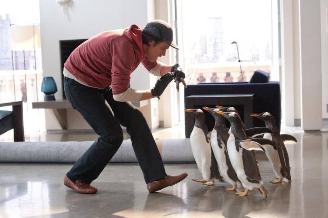 Filmavimo aikštelėje J.Carrey auklėjo pingvinus
