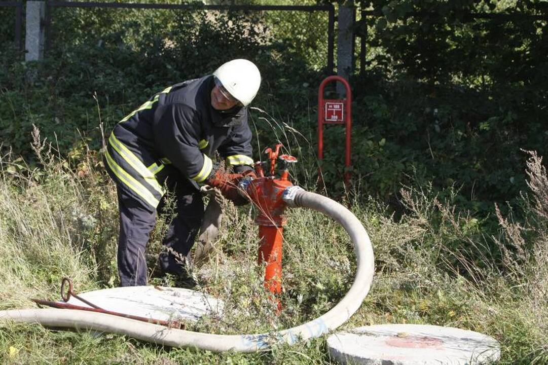 Klaipėdoje netoli uosto degė negyvenamas namas