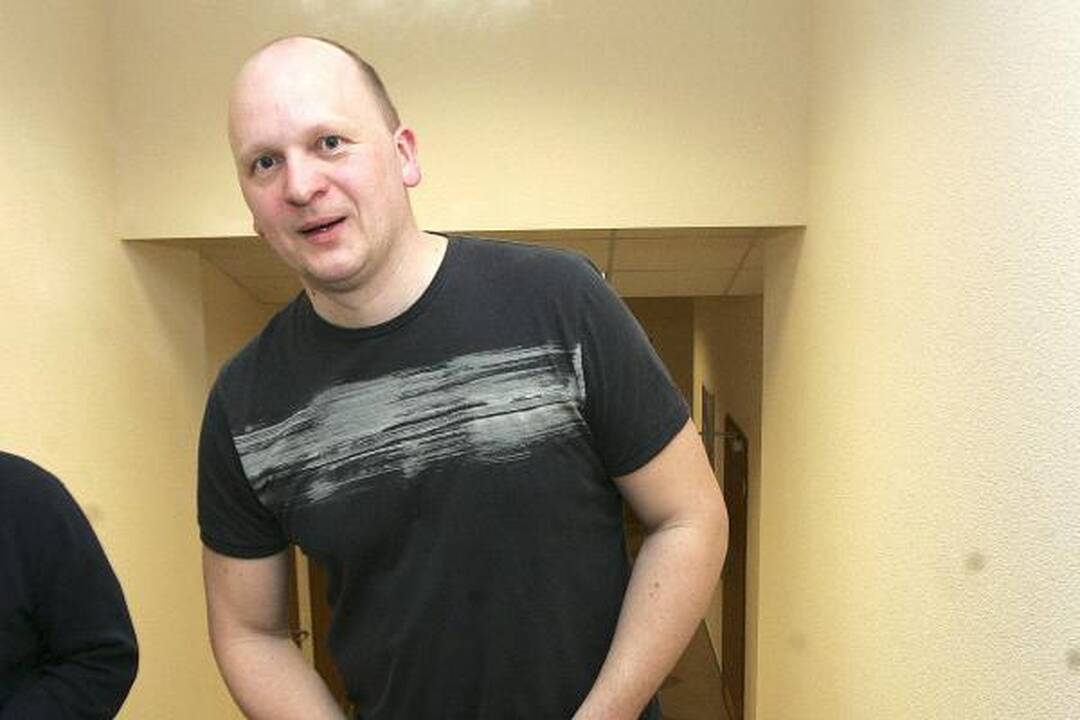 Kauno politikai savo sukaktį minėjo purvo voniose