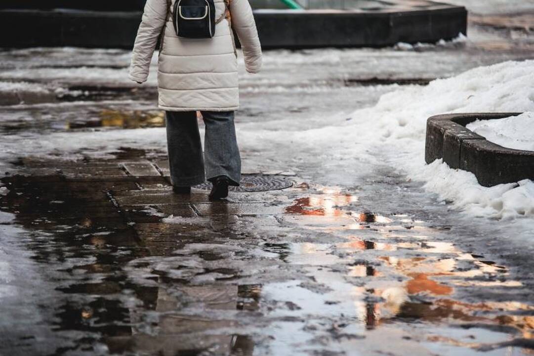 Per šventes ligonines užplūdo slidžių šaligatvių aukos