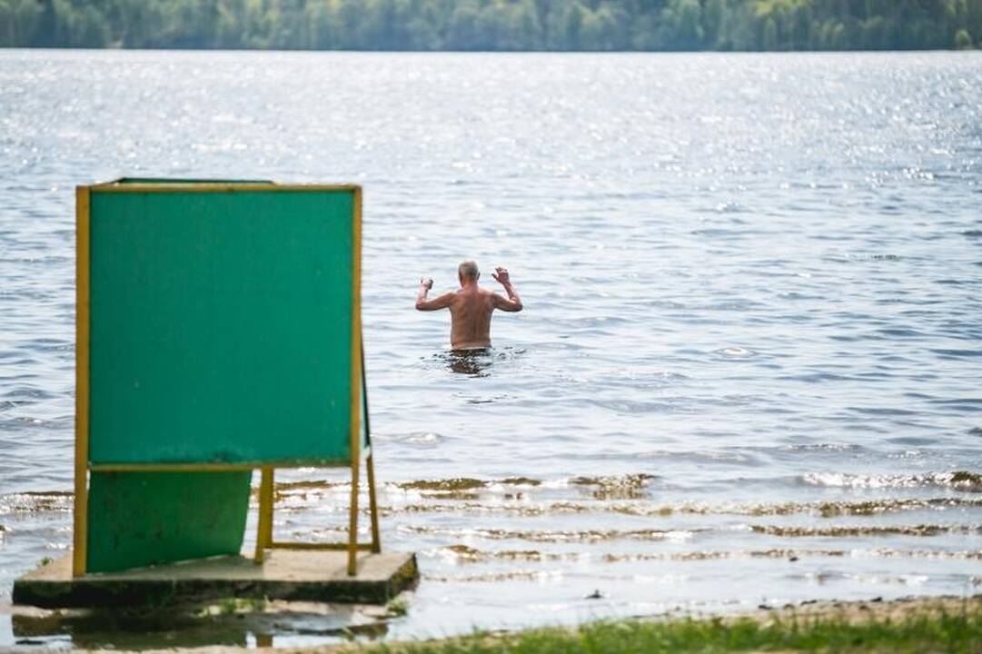Kauno paplūdimiuose darbo dieną karaliauja pensininkai