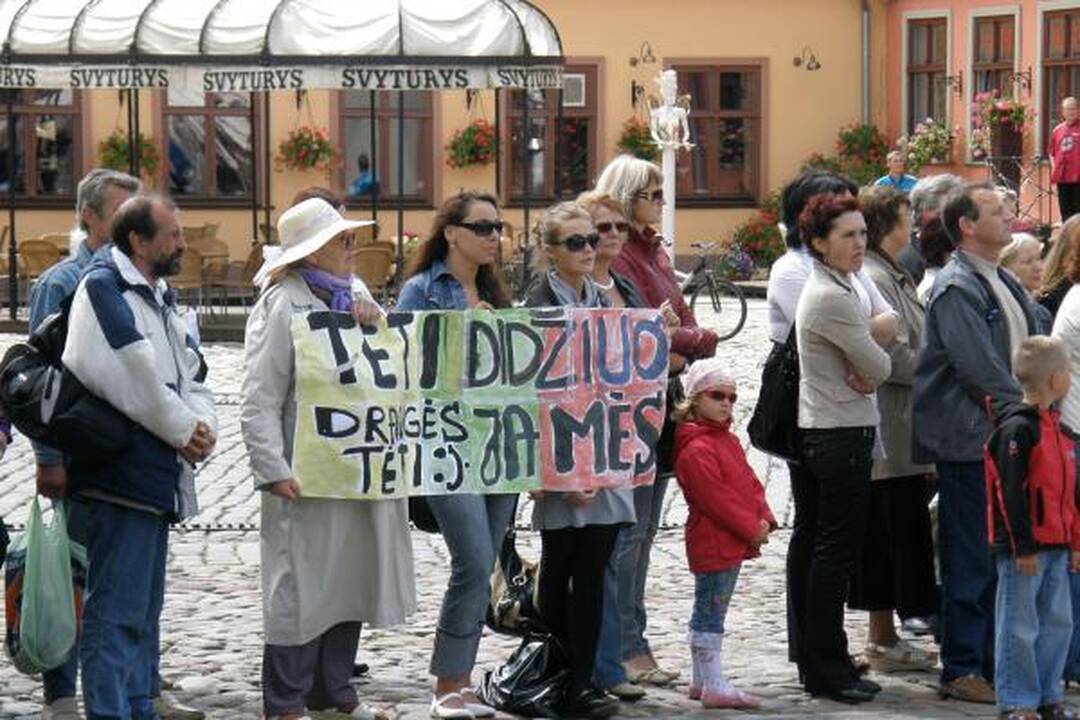 Klaipėdoje sutikti iš Afganistano grįžę kariai