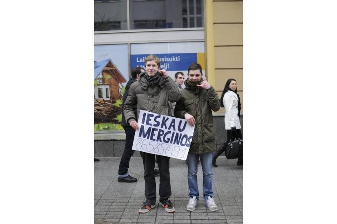 Kovo 11-osios eitynėse - ir kaukolės, ir provokacijos