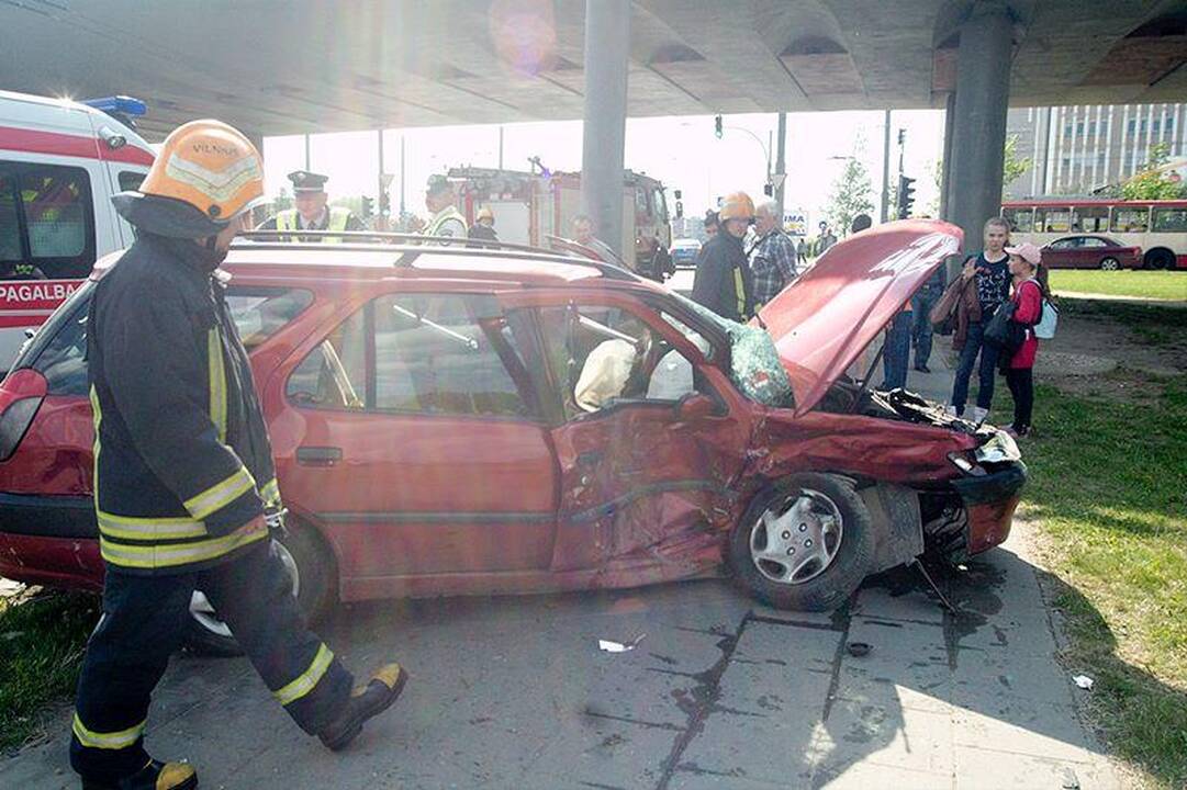 Sankryžoje prie Spaudos rūmų – vėl avarija