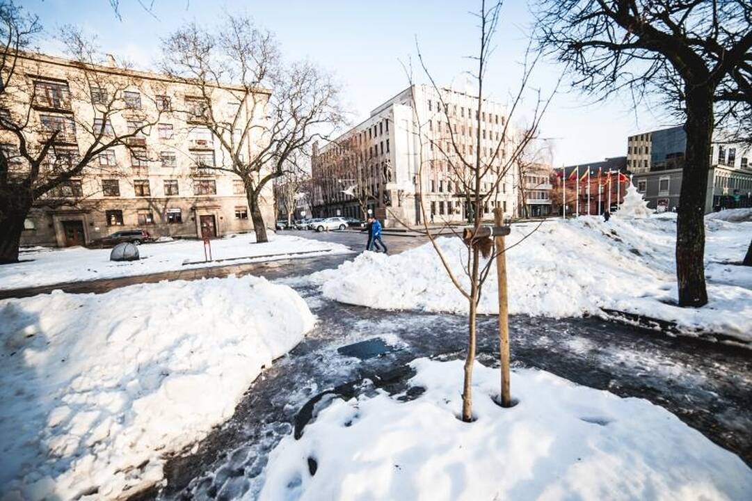 Per šventes ligonines užplūdo slidžių šaligatvių aukos