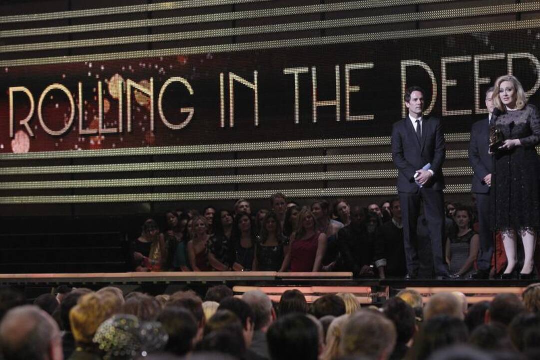 „Grammy“ apdovanojimų ceremonijoje triumfavo Adele 