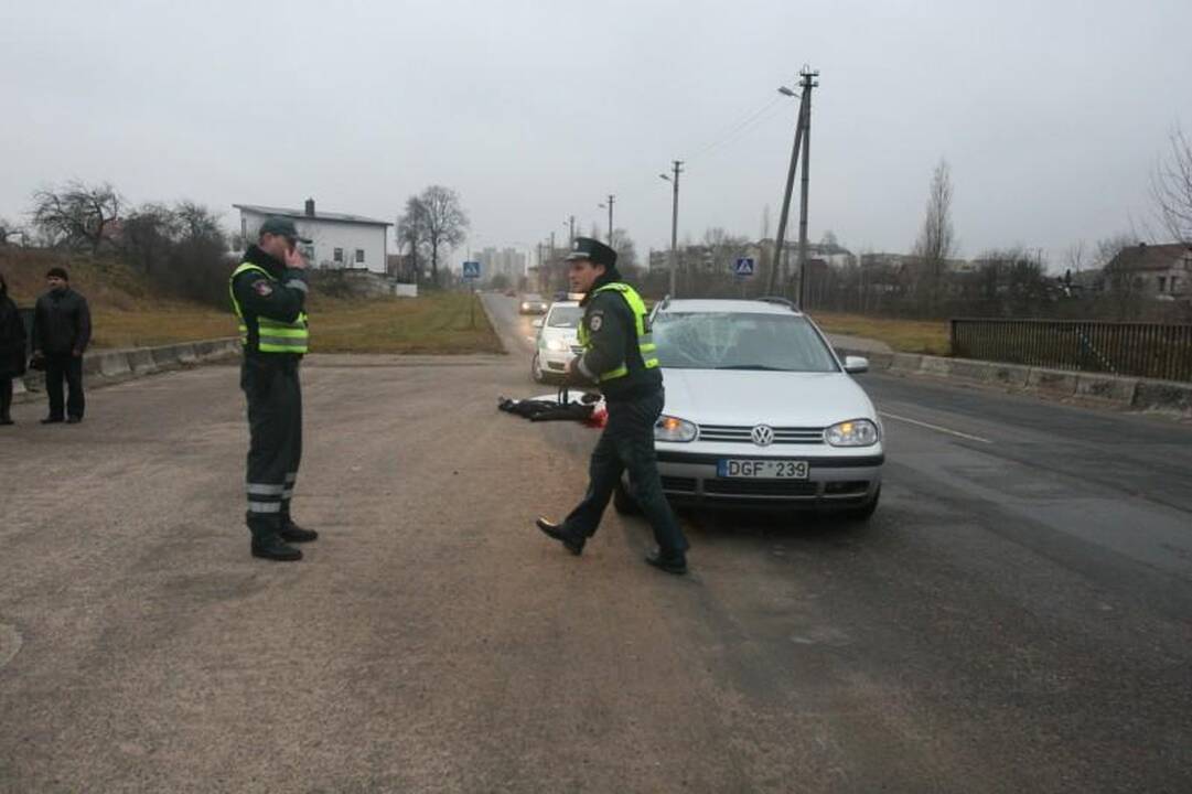 Vilniuje pėsčiųjų perėjoje mirtinai sužalotas pėsčiasis (papildyta)
