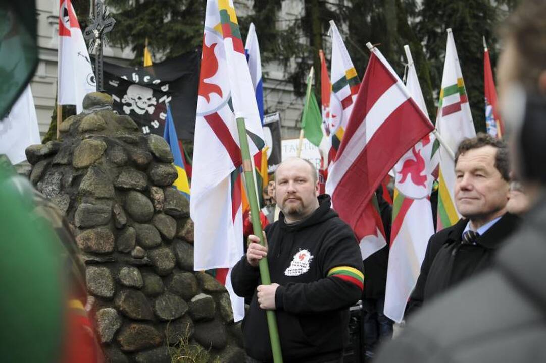 Kovo 11-osios eitynėse - ir kaukolės, ir provokacijos