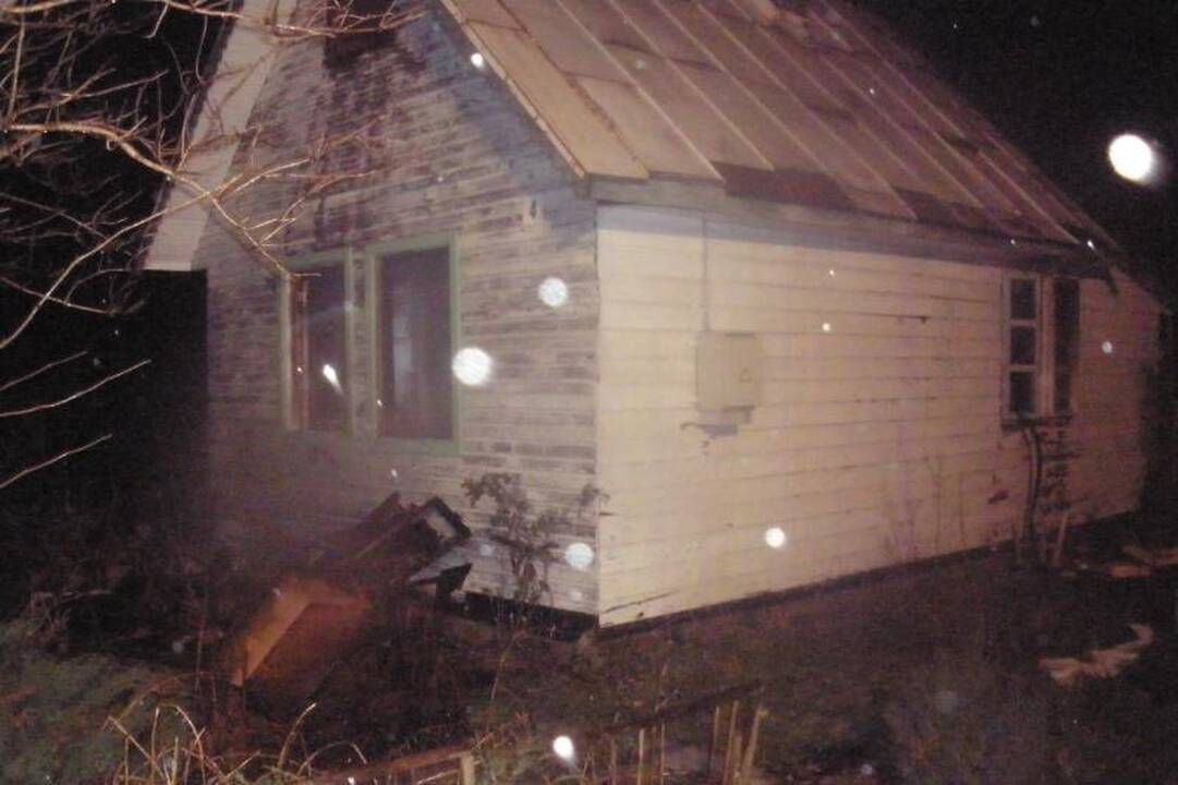 Naujųjų metų švente sodo namelyje pasidžiaugti nespėjo (atnaujinta)