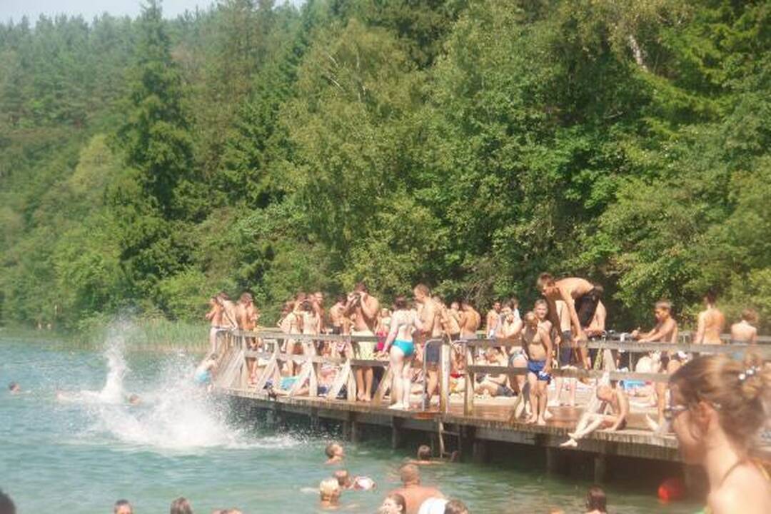Dėl karščių visi vilniečių keliai veda prie vandens 