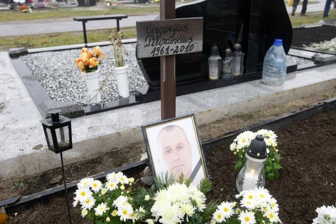 Prieš Vėlines pagerbti kare žuvę klaipėdiečiai 