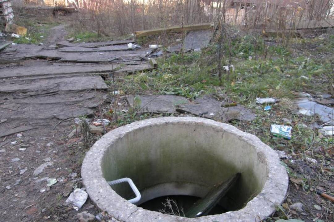 Bjauri dykynė Vilniaus senamiestyje - galvos skausmas gimnazijai