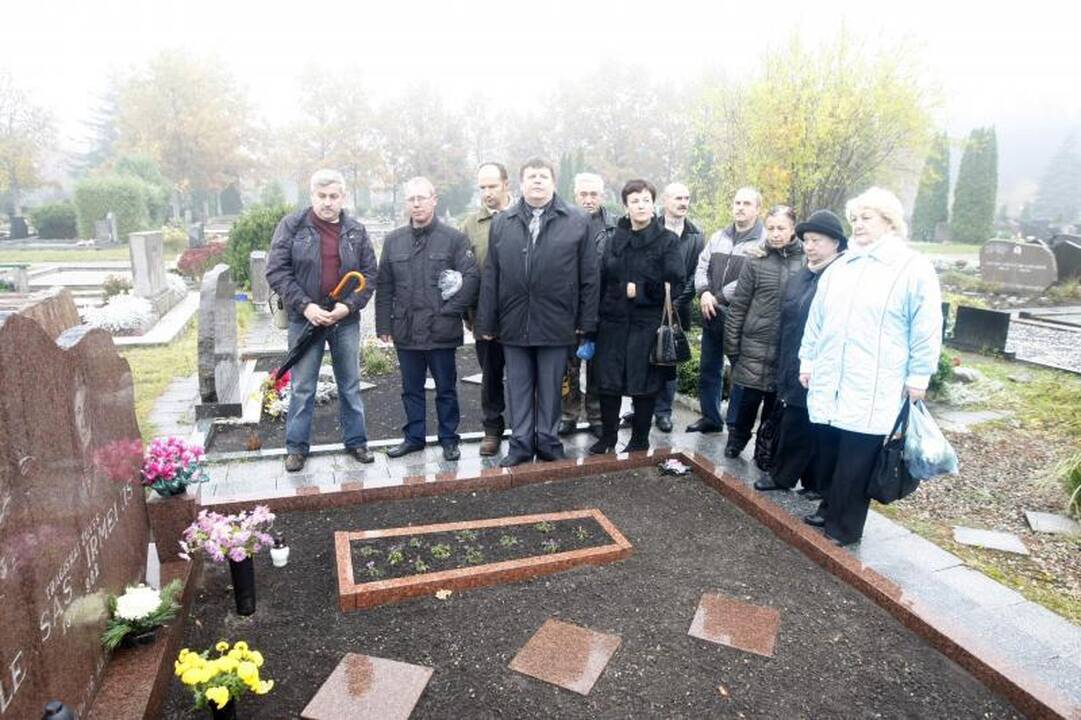 Prieš Vėlines pagerbti kare žuvę klaipėdiečiai 