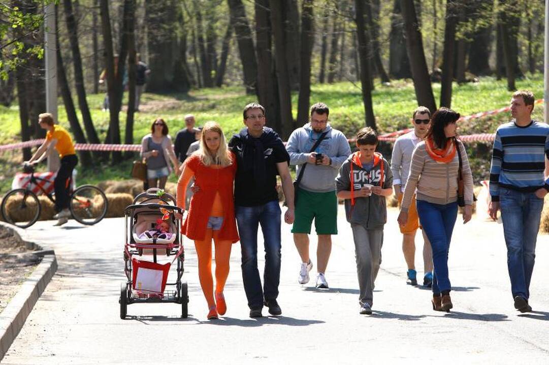 Studentų festivalis startavo riedžių lenktynėmis