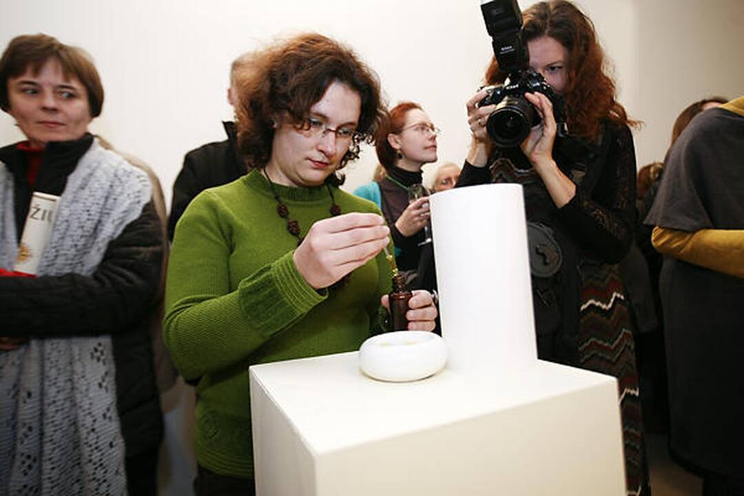 Parodos eksponatais tapo rožių aromatai