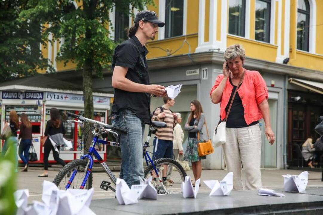 Protestas dėl atleisto „Verslios Lietuvos“ vadovo persikėlė į Kauną