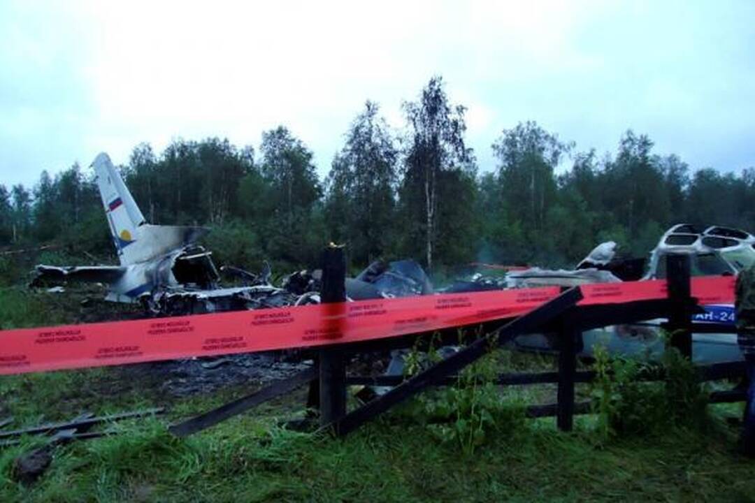 Sibire sudužus keleiviniam lėktuvui, žuvo 11 žmonių (atnaujinta)
