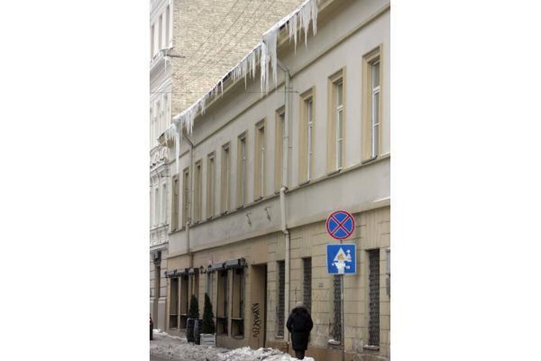 Po Vilniaus senamiestį derėtų vaikščioti su šalmu (papildyta)