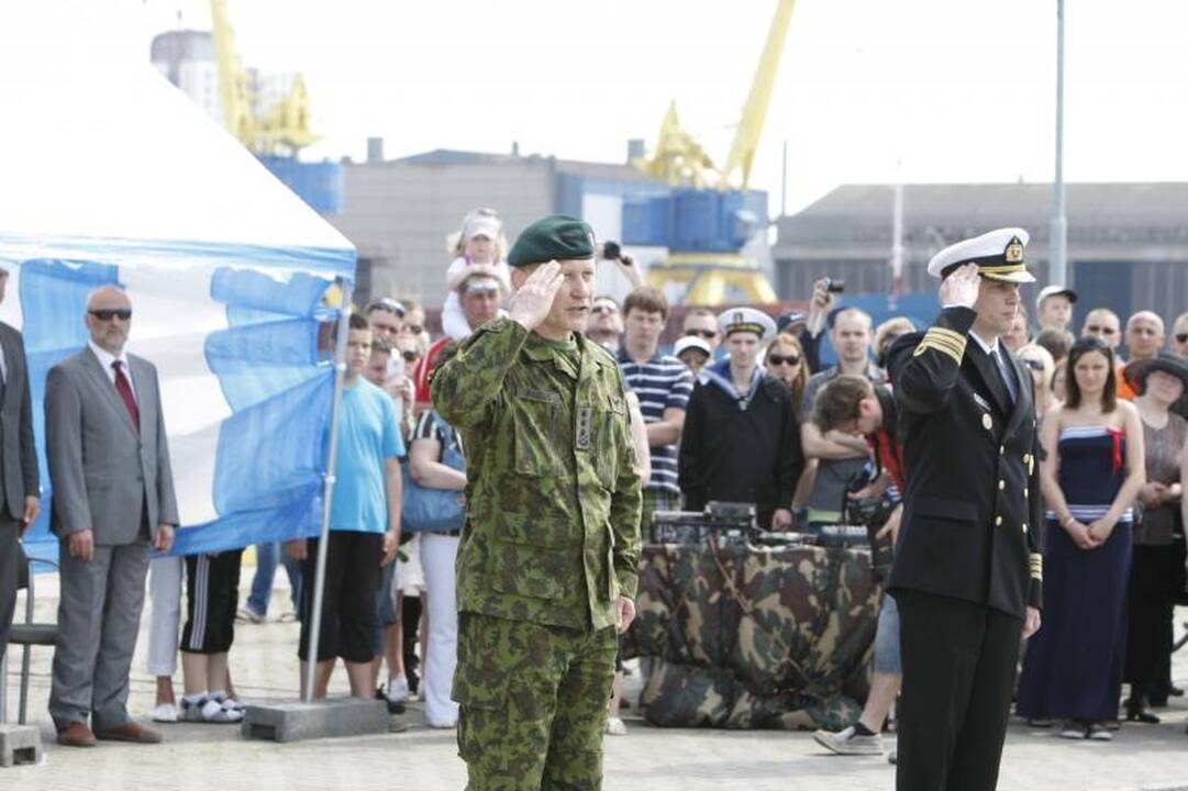 Uostamiestyje krikštynų ceremonija: moterys šventino laivus 