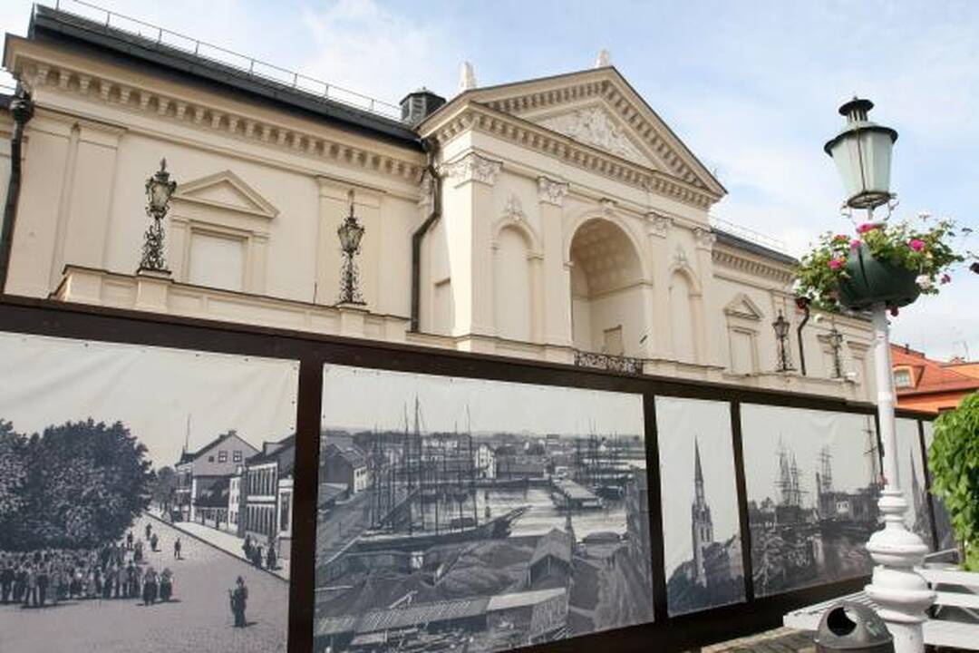 Dramos teatras neteko stogo