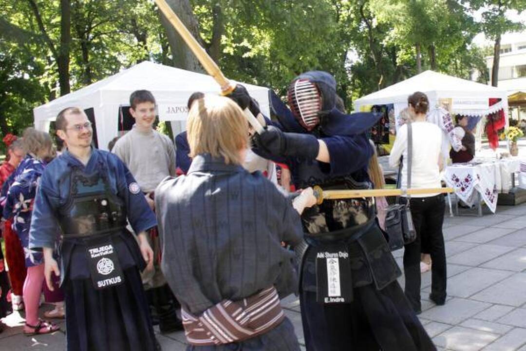 Tautų šventėje įdomiausi – japonai, artimiausi – lenkai?