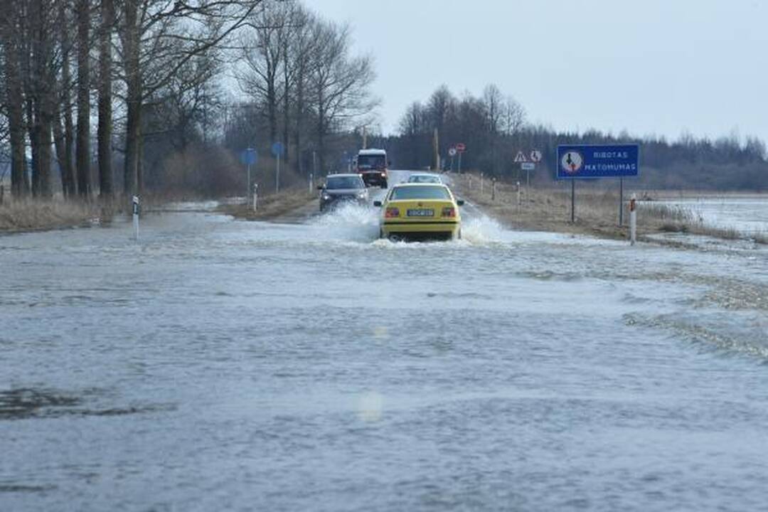 Potvynis pamaryje: vanduo kyla, bet netikėtumų nesitikima (papildyta)