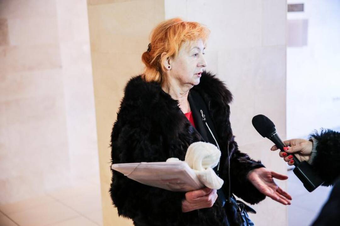 Dainininko T.Lukoševičiaus motina teisme gėdijo nukentėjusius žmones