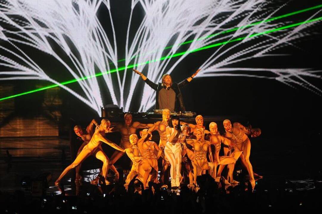 Lady Gaga vėl dominavo per MTV Europos muzikos apdovanojimus