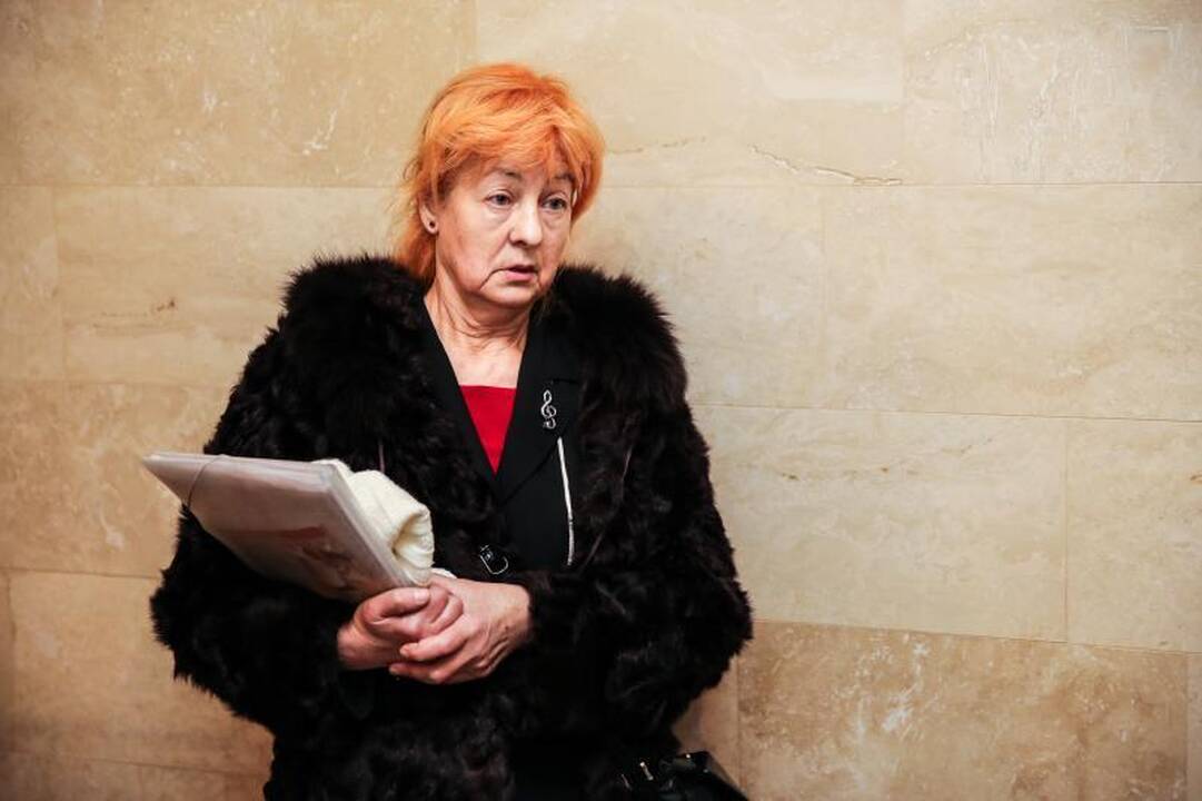 Dainininko T.Lukoševičiaus motina teisme gėdijo nukentėjusius žmones