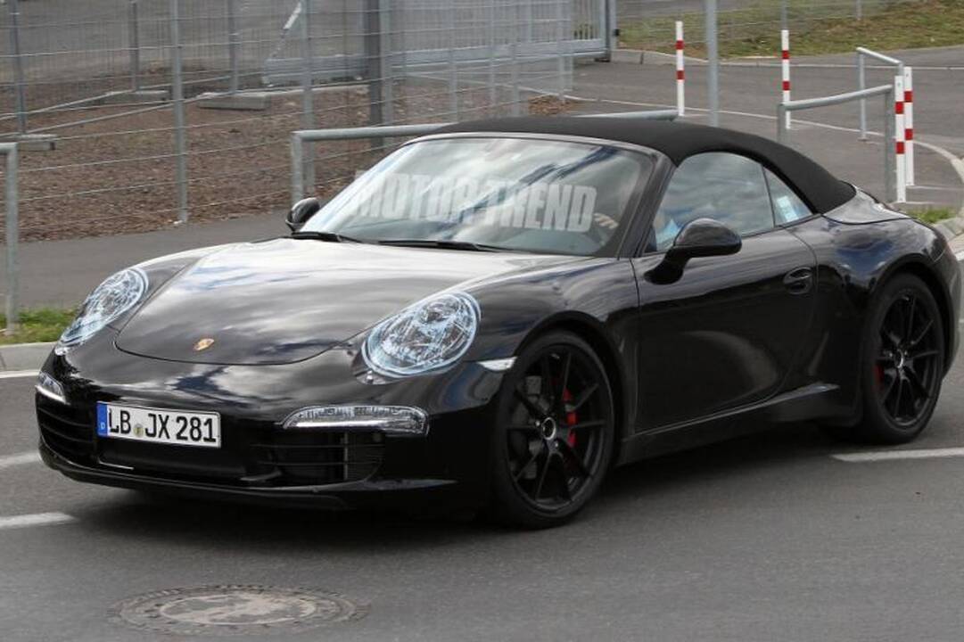 Fotošūvis: pusiau kieto stogo „Porsche 991 Carrera“