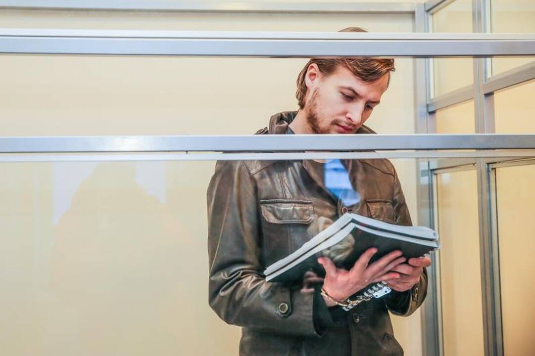 Dainininko T.Lukoševičiaus motina teisme gėdijo nukentėjusius žmones