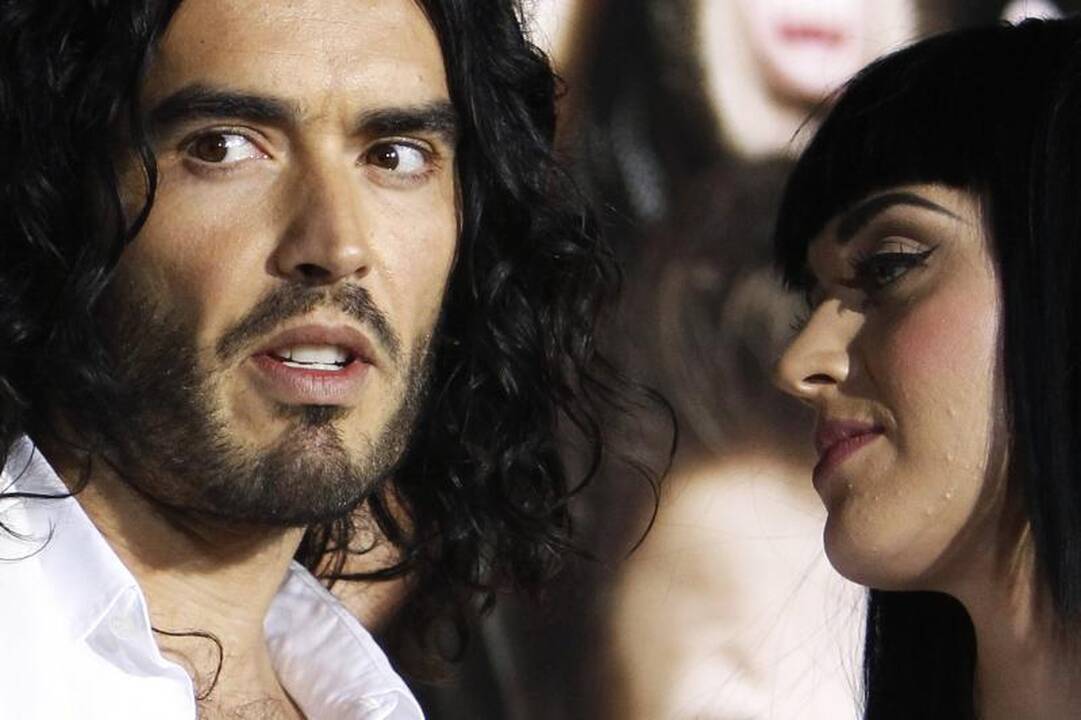 Po 14 mėnesių santuokos skiriasi Russellas Brandas ir Katy Perry