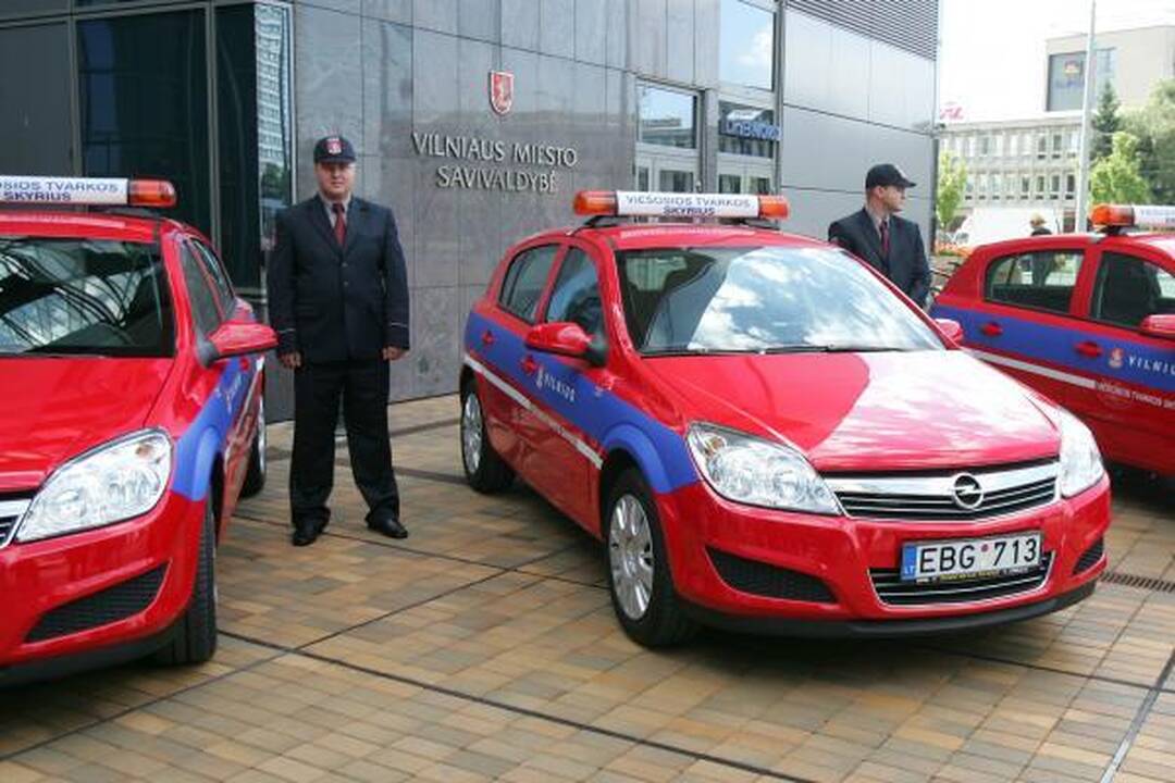 Vilniaus politikai vakare iš restorano išvežti tarnybiniu transportu
