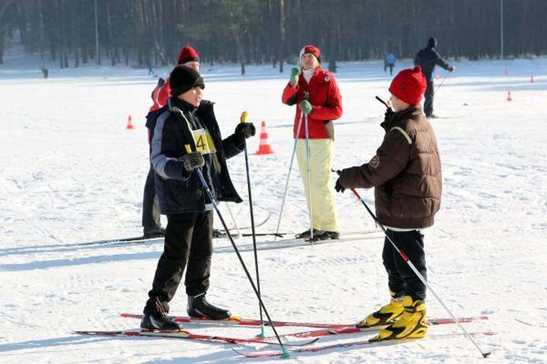 Valstybės atkūrimo dieną minėjo ant slidžių (papildyta)