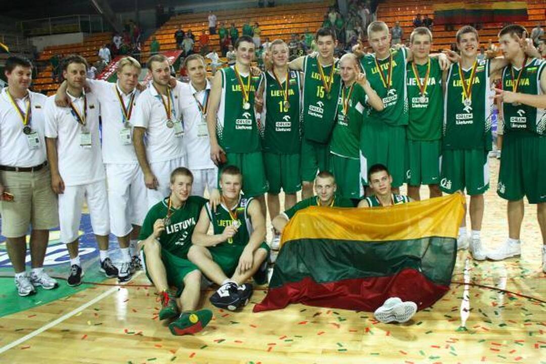 Jaunučių čempionato finalas: Lietuva - Ispanija 64:70