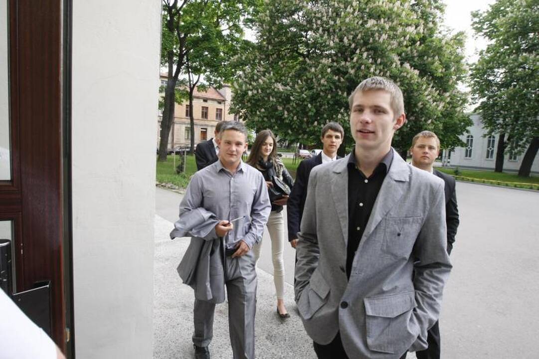 Iš lietuvių kalbos egzamino - tiesiai į ligoninę