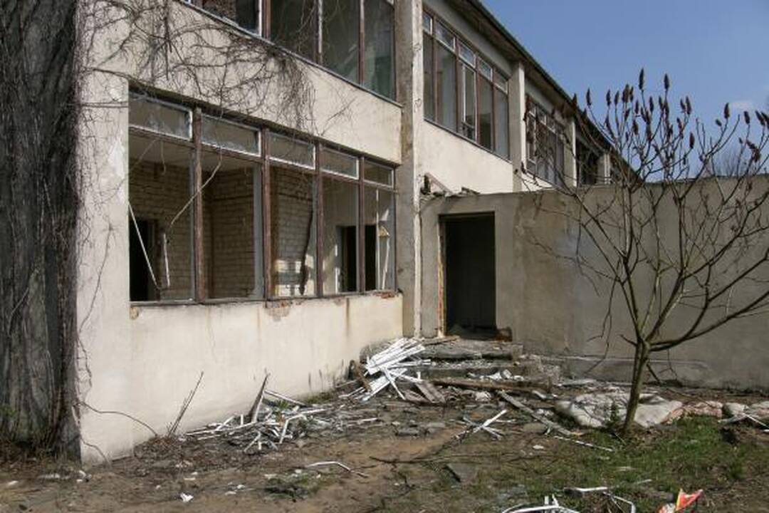 Siaubiama teritorija pavirto šiukšlynu