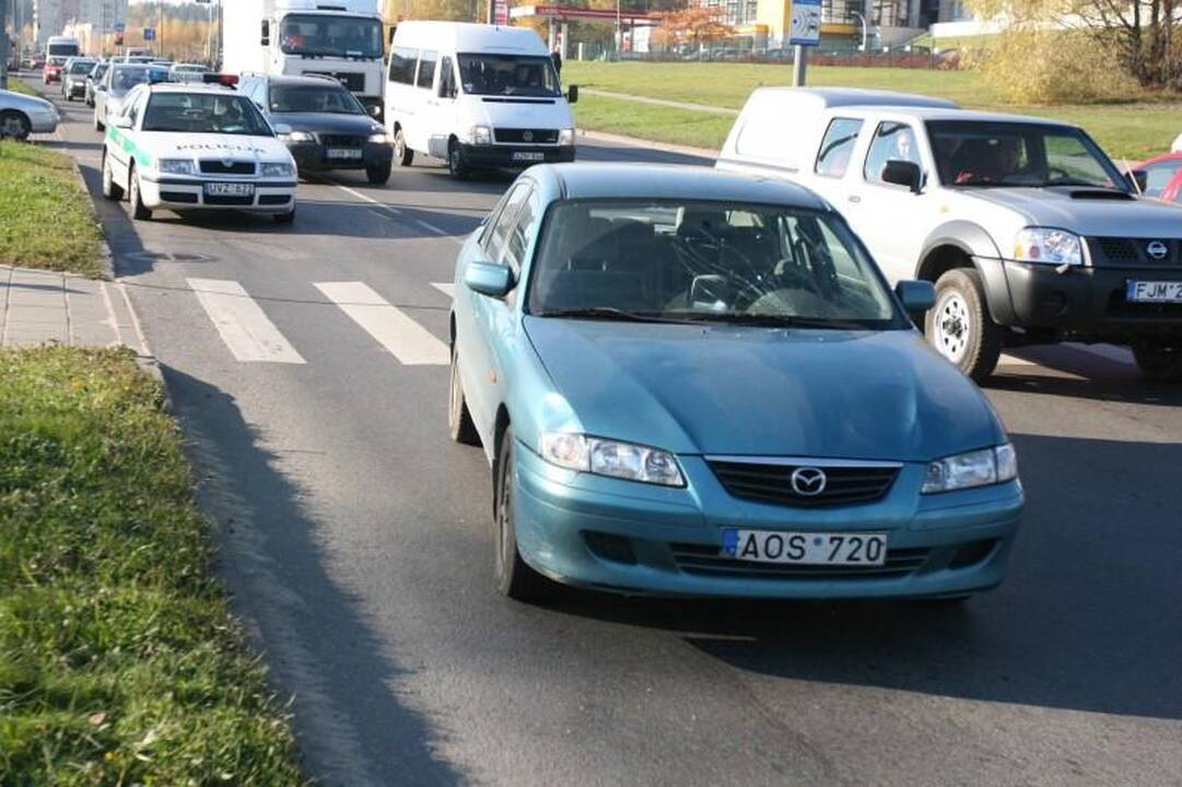 Vilniuje pėsčiųjų perėjoje partrenkta moteris ir mergaitė