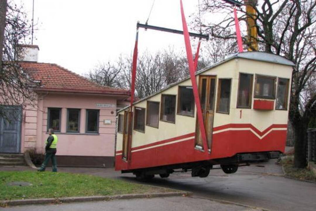 Aleksoto funikulierius išvažiavo į garažą