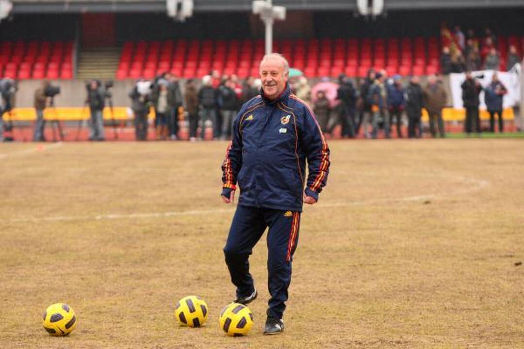 Pasaulio futbolo čempionai: žaisti Kauno stadione - kaip paplūdimyje