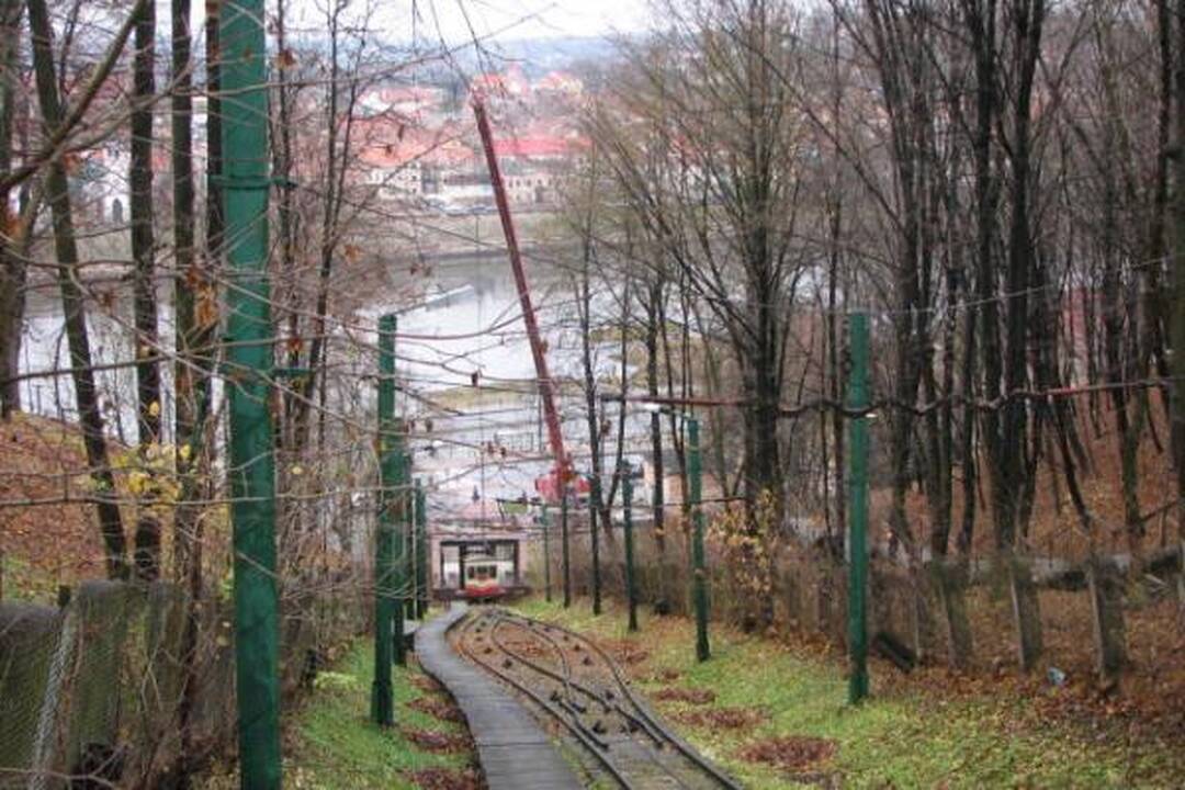 Aleksoto funikulierius išvažiavo į garažą