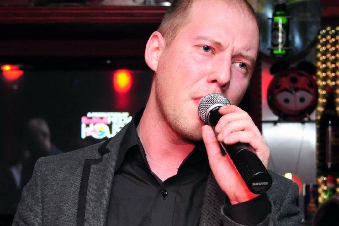 S. Song pristatė naują dainą apie seksą  (įvertink)