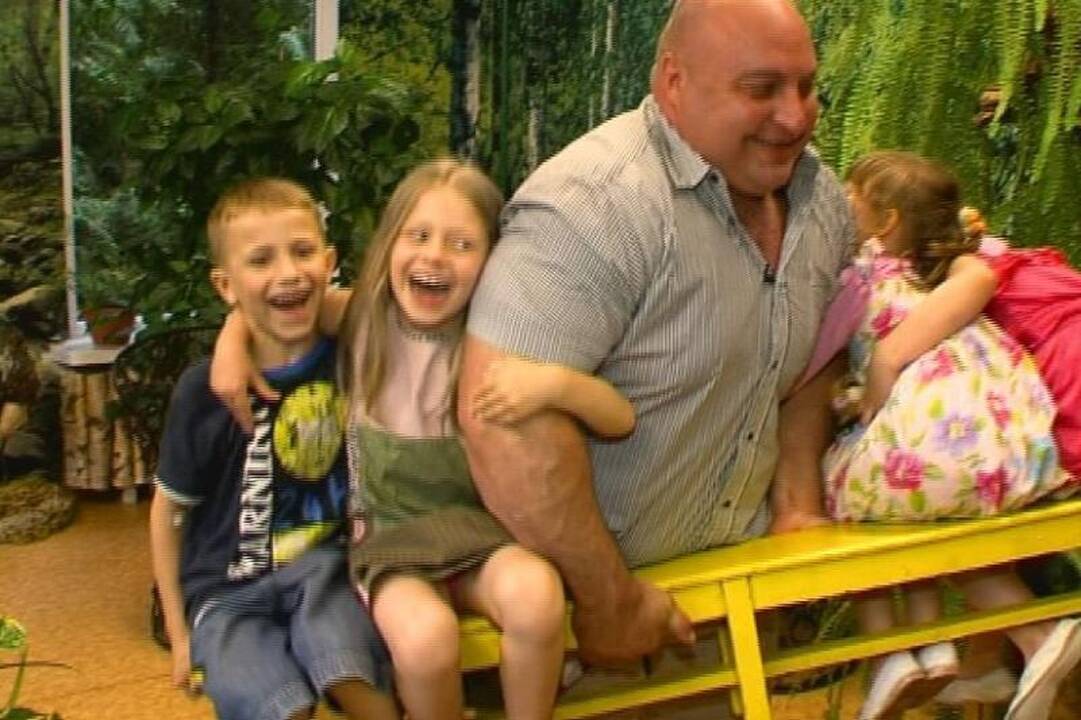 Lietuvos galiūnas V. Blekaitis: auklės darbas – ne man!