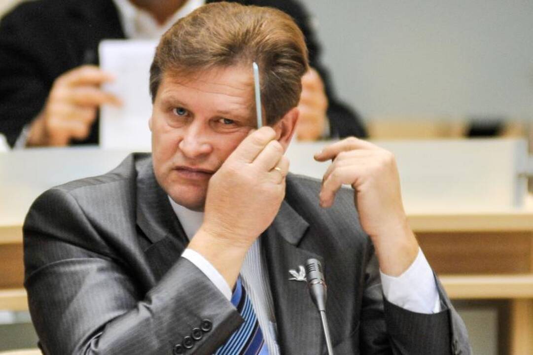 Dėl oro bendrovės „Air Lituanica” A. Zuokas Kaune klaupsis ant kelių