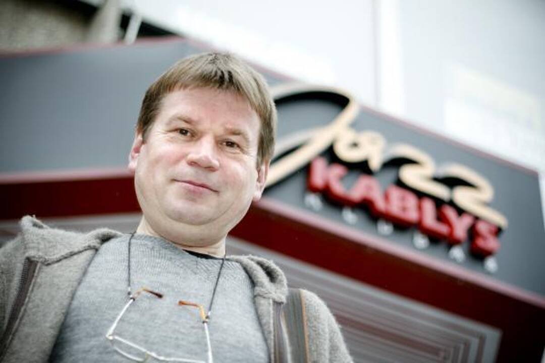 Liubeko gatvėje savavališkai pastatytas vagonėlis - nepajudinamas