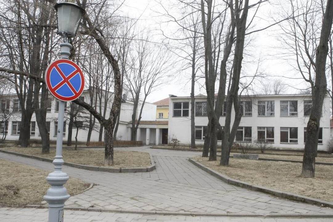 Vydūno mokykla laikinai teks menininkams