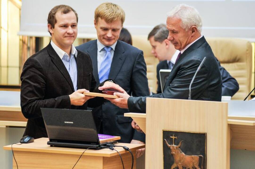 Dėl oro bendrovės „Air Lituanica” A. Zuokas Kaune klaupsis ant kelių
