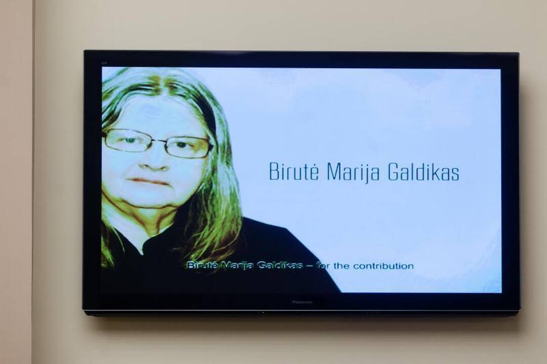 Prezidentūroje apdovanoti B.Galdikas, I.Laursas, A.Mockus, J.Mekas